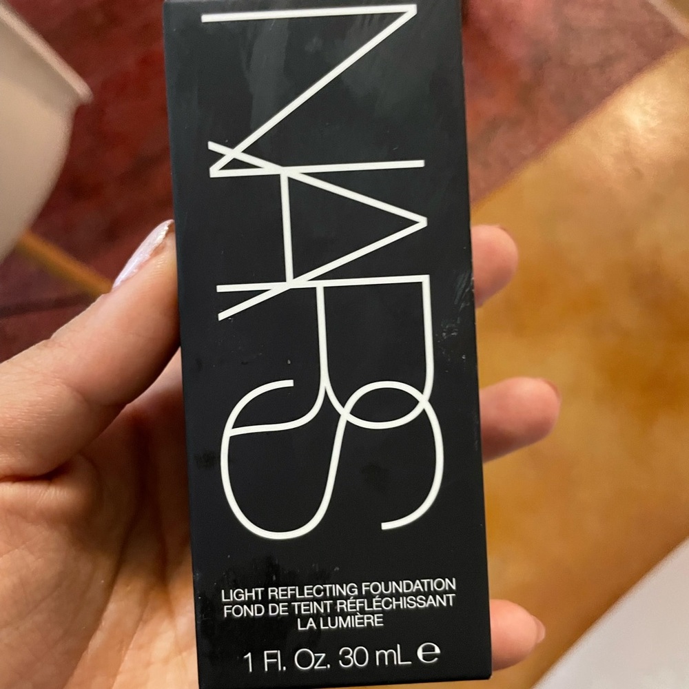 NEW NARS light reflecting foundation